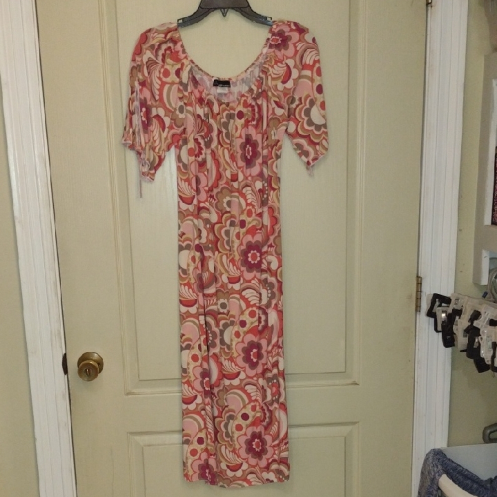 Women's Pink Floral Maxi Dress with Scoop Neck
